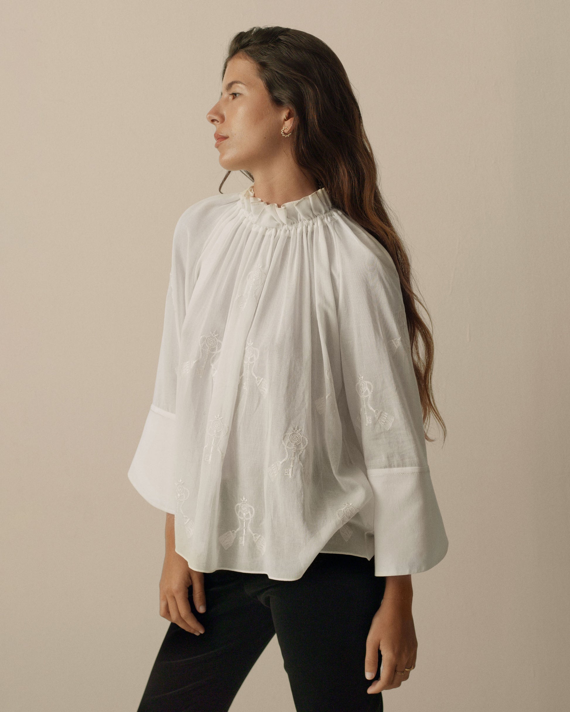 FALLON-blouse-white-hermes-coton-vintage-luxury-rare-clothing-rare-fashion-curated-art