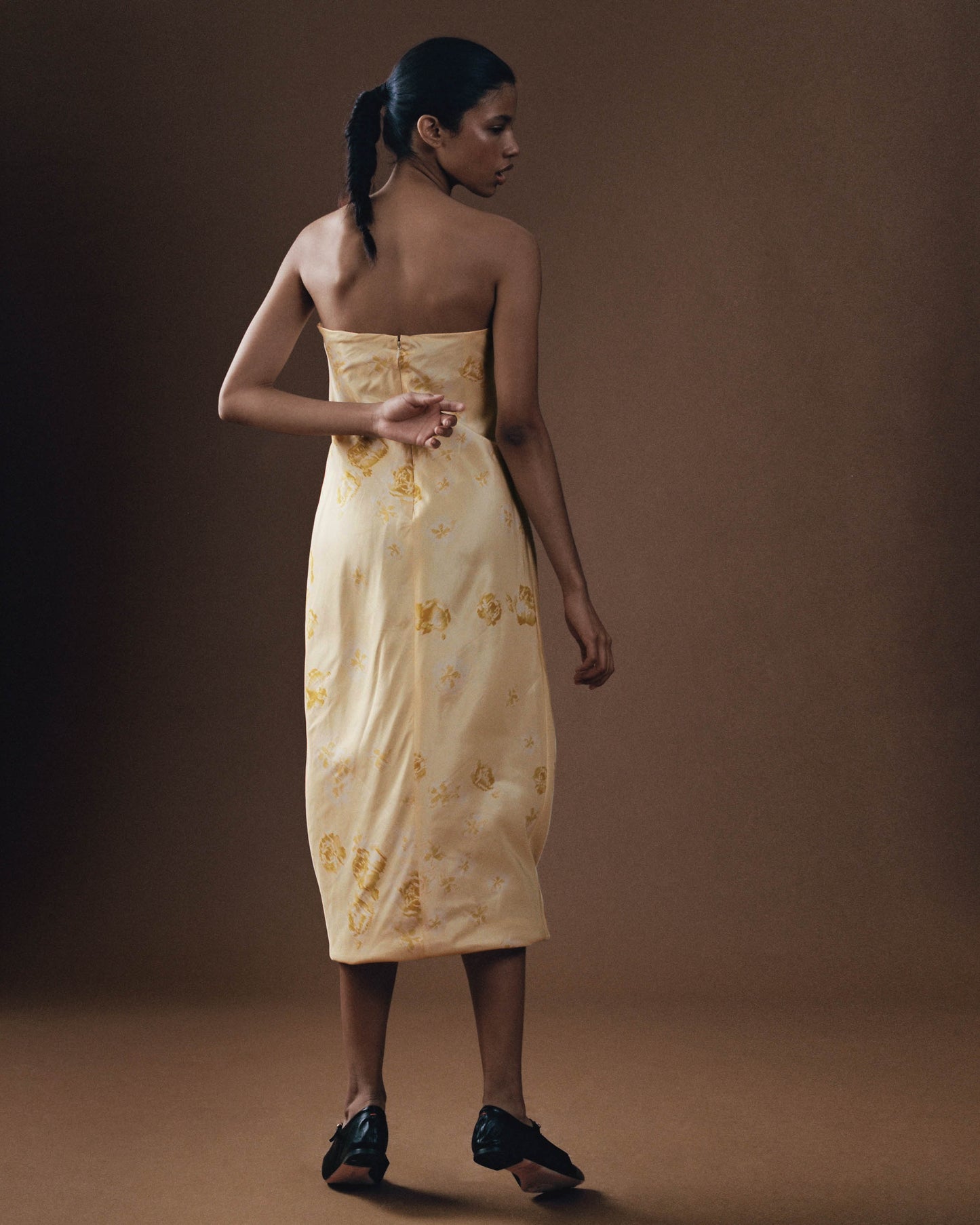 FALLON-dress-giambatista valli-yellow-silk-vintage-women-luxury-clothing-rare-fashion-curated-art-collection