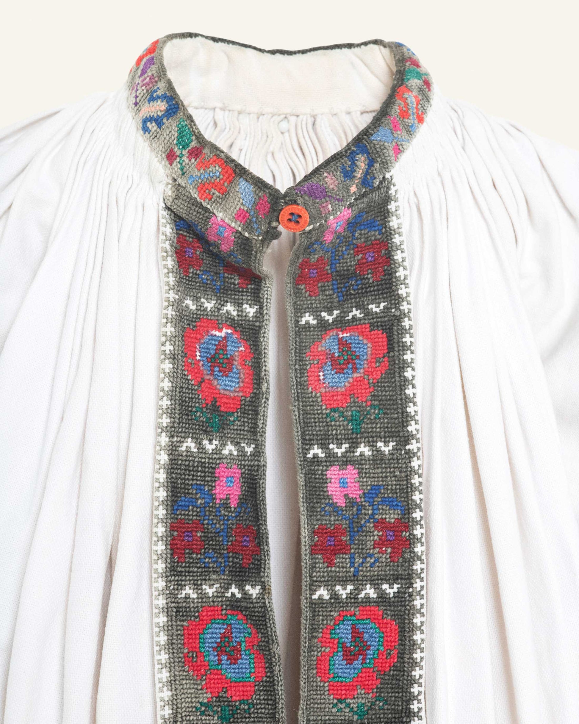 FALLON-dress-roumaine-white-linen-vintage-women-luxury-clothing-rare-fashion-curated-art-collection