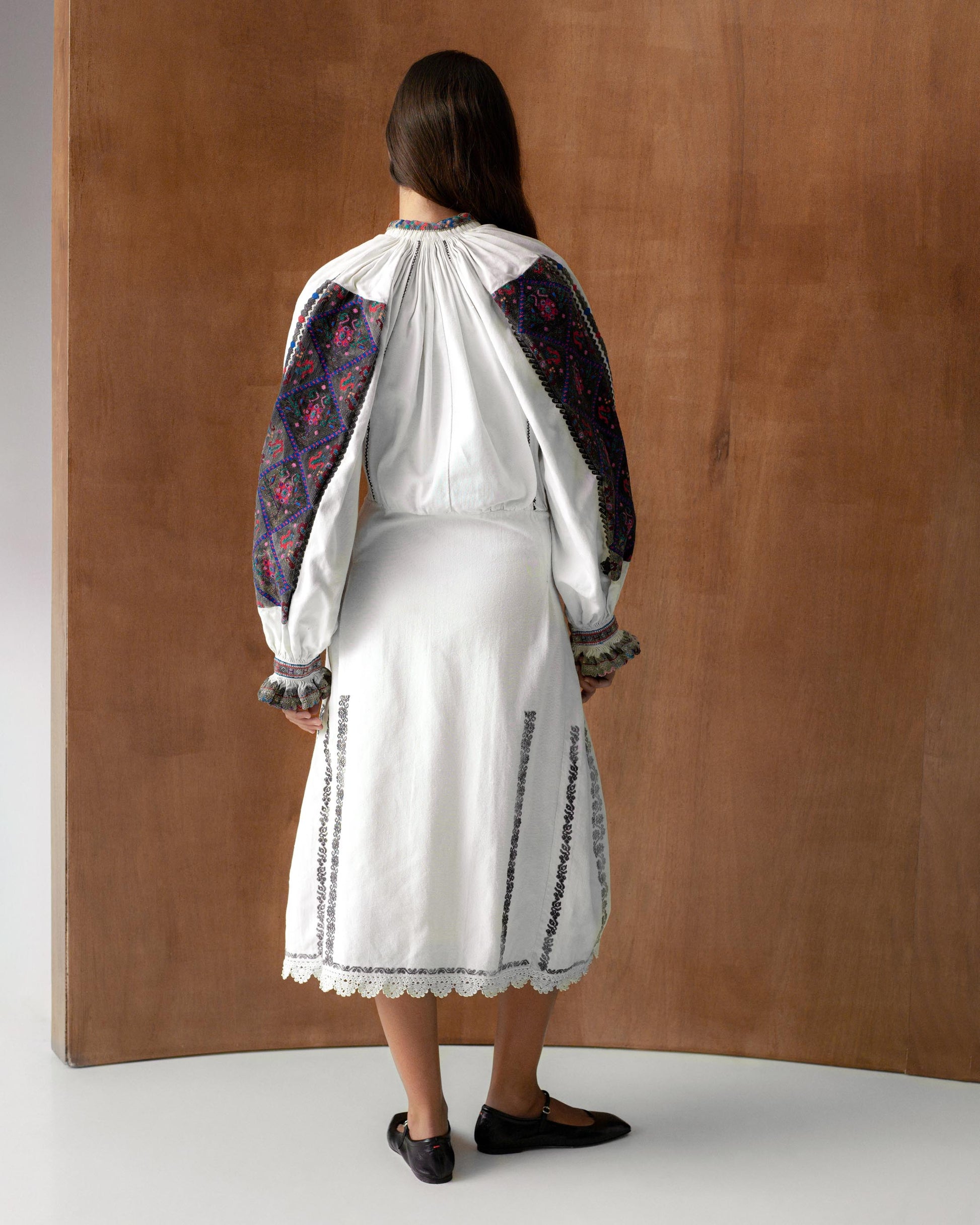 FALLON-dress-roumaine-white-linen-vintage-women-luxury-clothing-rare-fashion-curated-art-collection