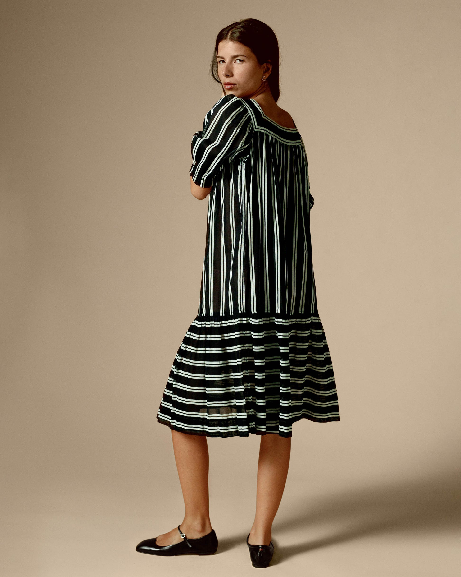 FALLON-dress-saintlaurentrivegauche-white-blue-vintage-women-luxury-clothing-rare-fashion-curated-art-collection00001