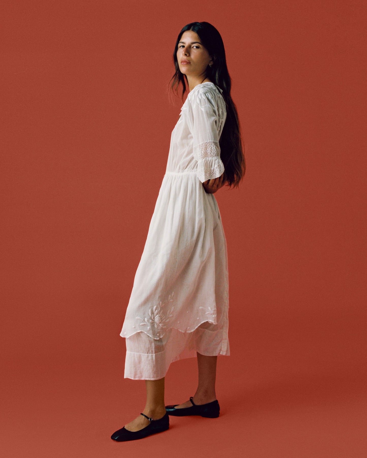 FALLON-dress-white-coton-vintage-women-luxury-clothing-rare-fashion-curated-art-collection