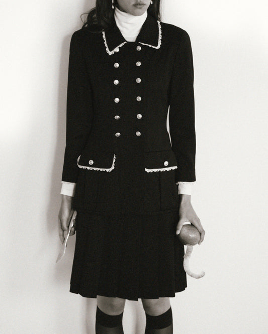 FALLON-suit-chanel-Karl-Lagerfeld-classic-vintage-women-luxury-clothing-rare-fashion-curated-art-collection00001