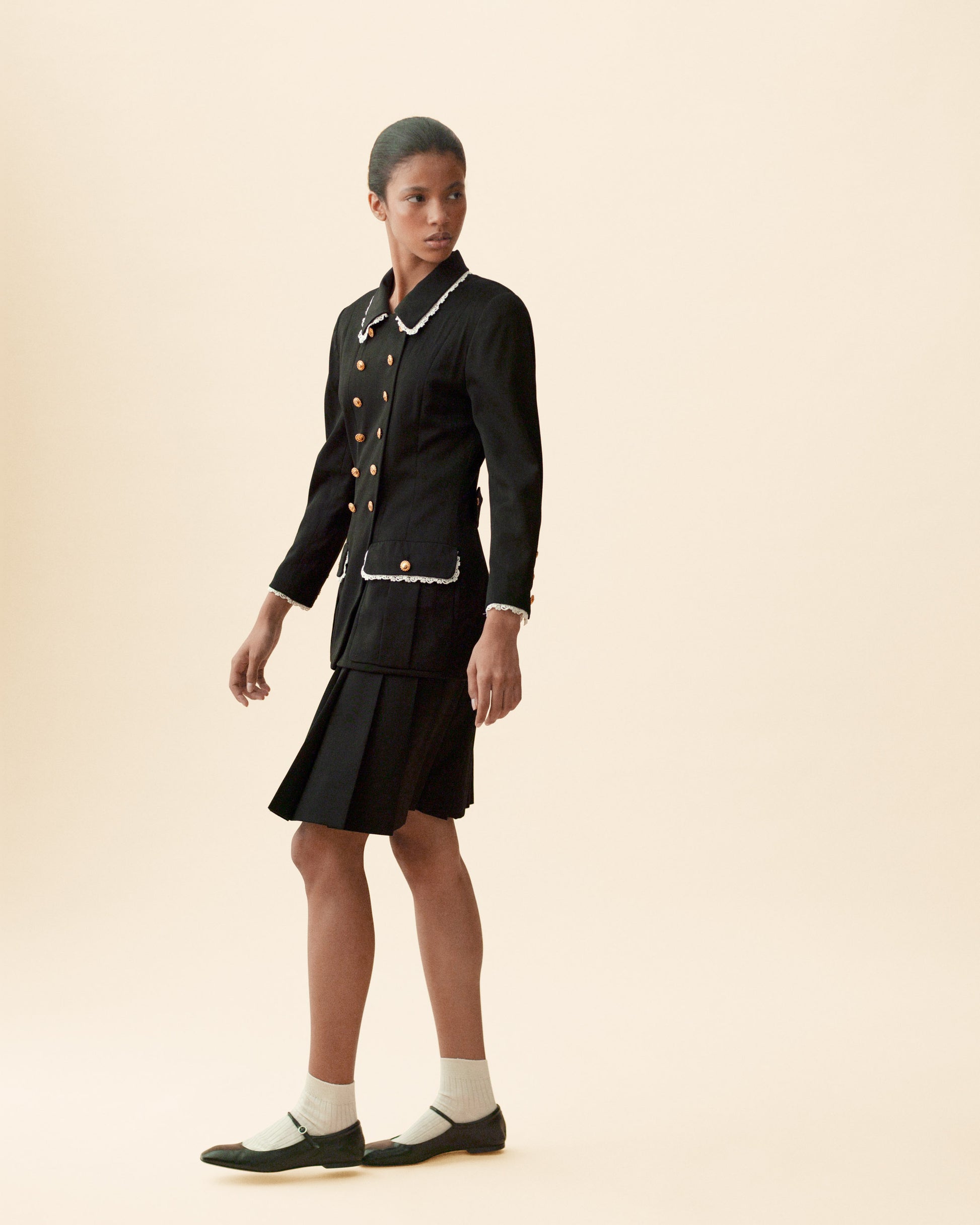 FALLON-suit-chanel-Karl-Lagerfeld-classic-vintage-women-luxury-clothing-rare-fashion-curated-art-collection00001