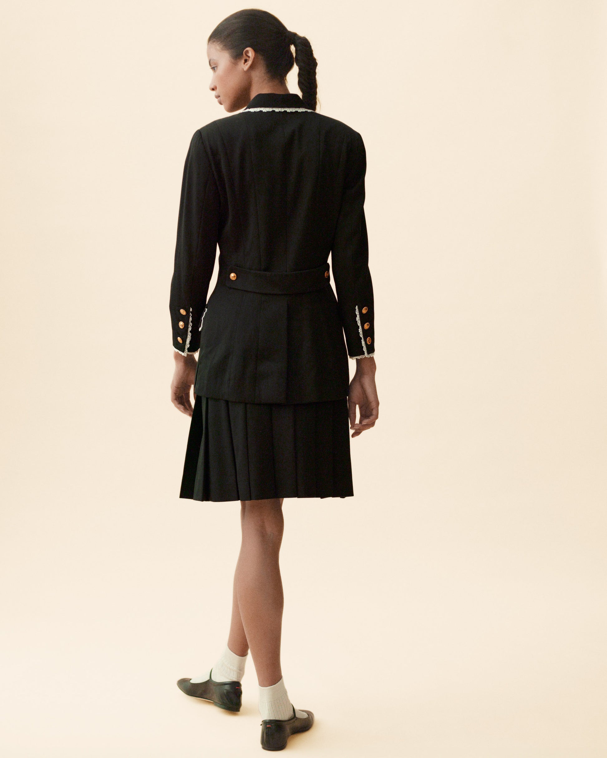 FALLON-suit-chanel-Karl-Lagerfeld-classic-vintage-women-luxury-clothing-rare-fashion-curated-art-collection00001