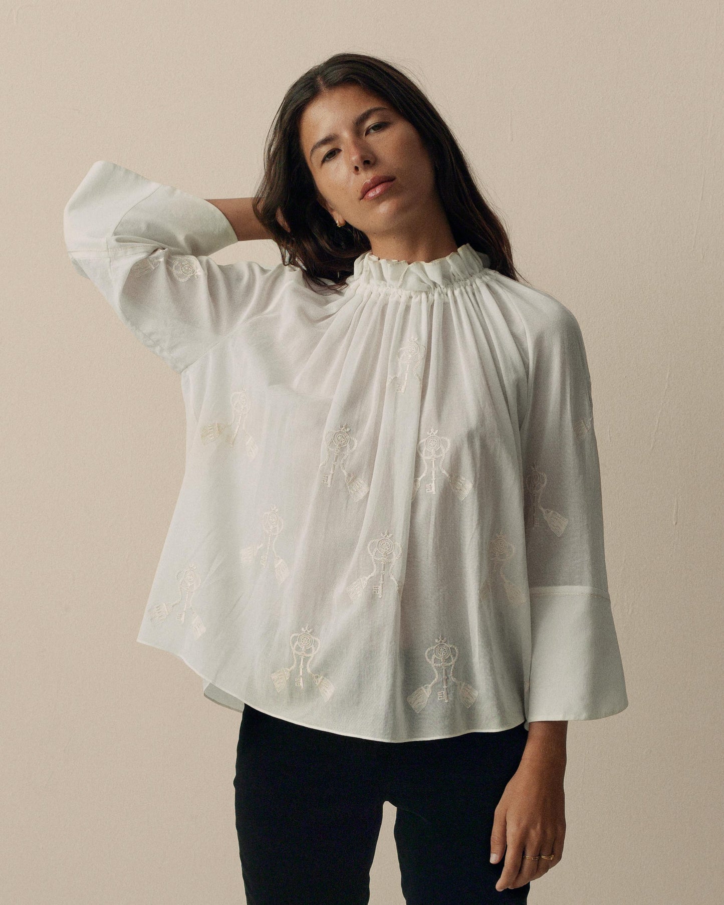 FALLON-blouse-white-hermes-coton-vintage-luxury-rare-clothing-rare-fashion-curated-art