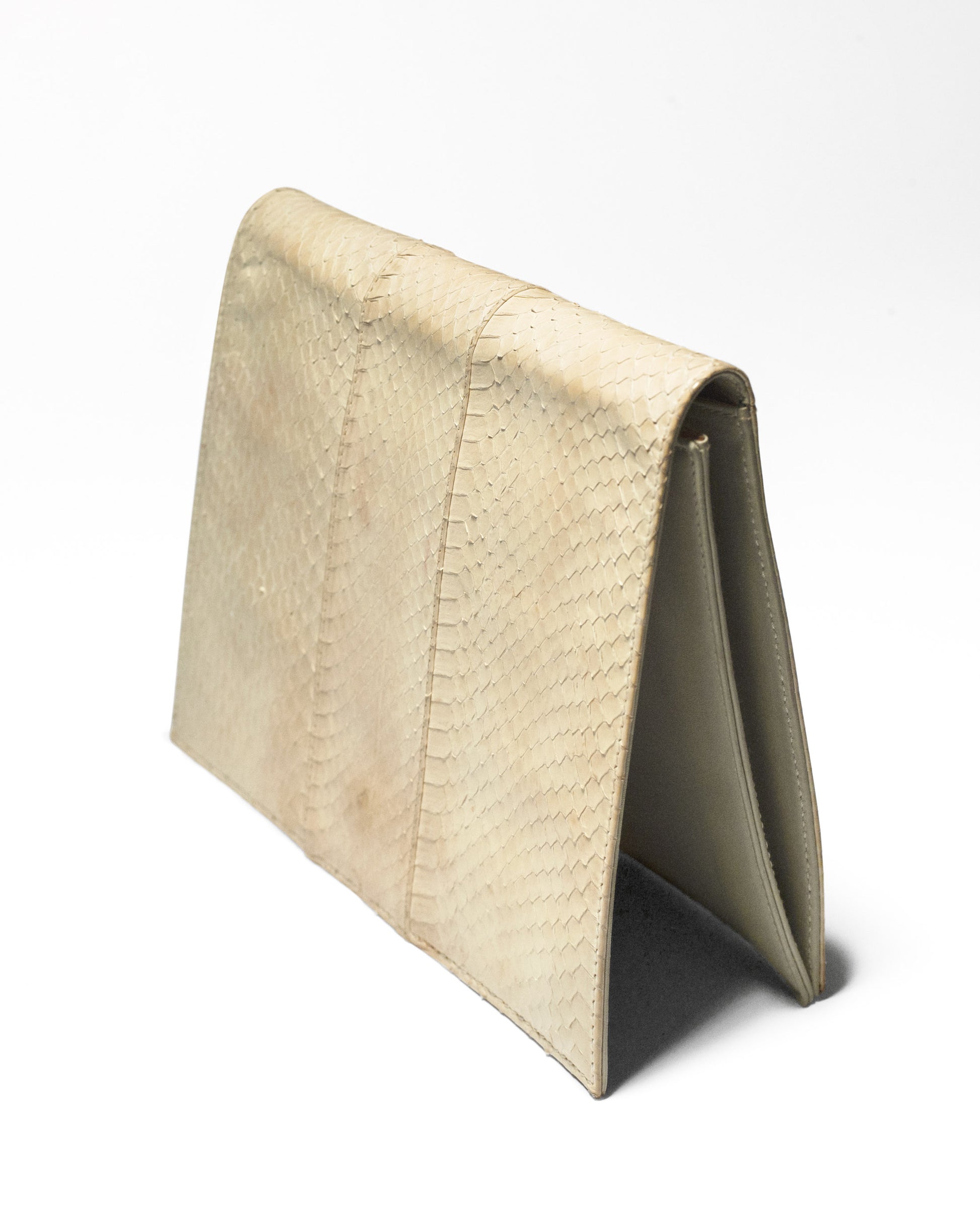 FALLON-clutch-giorgio armani-ecru-python-vintage-women-luxury-clothing-rare-fashion-curated-art-collection