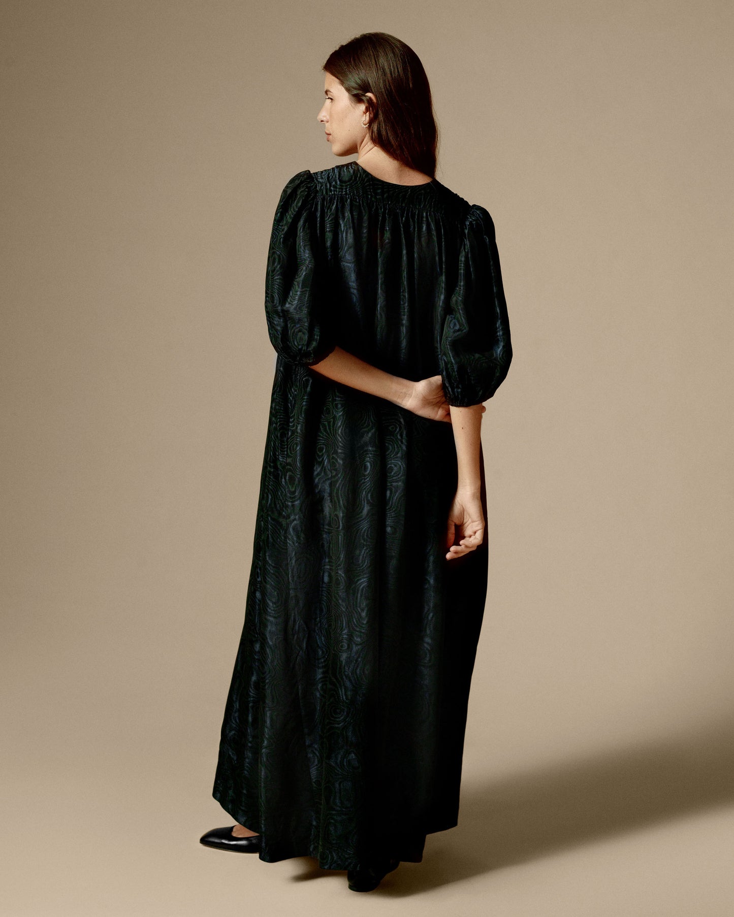 FALLON-robe-saintlaurentrivegauche-noir-bleu-satin-vintage-luxe-rare-mode-collection-femme00009