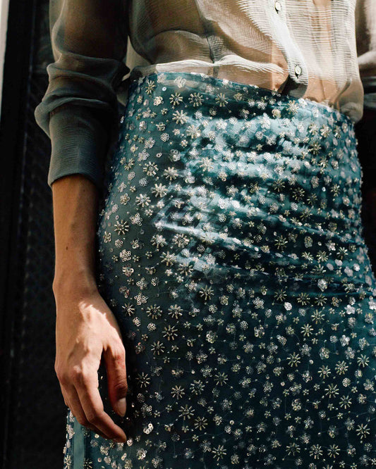 rescha-galaxy-embroidered-tulle-midi-skirt-blue-front00002