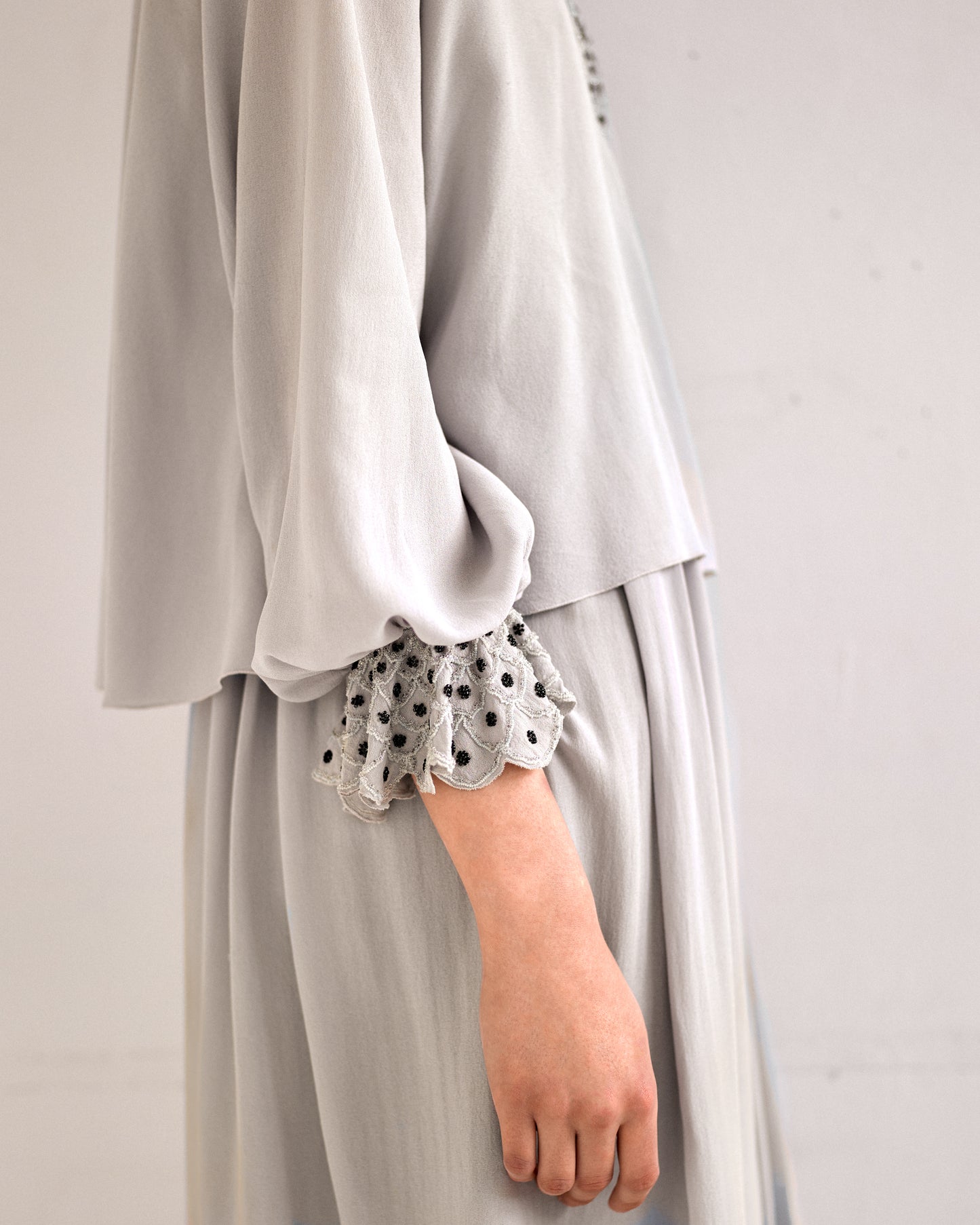 robe vintage Chloé par karl Lagerfeld  en soie grise 